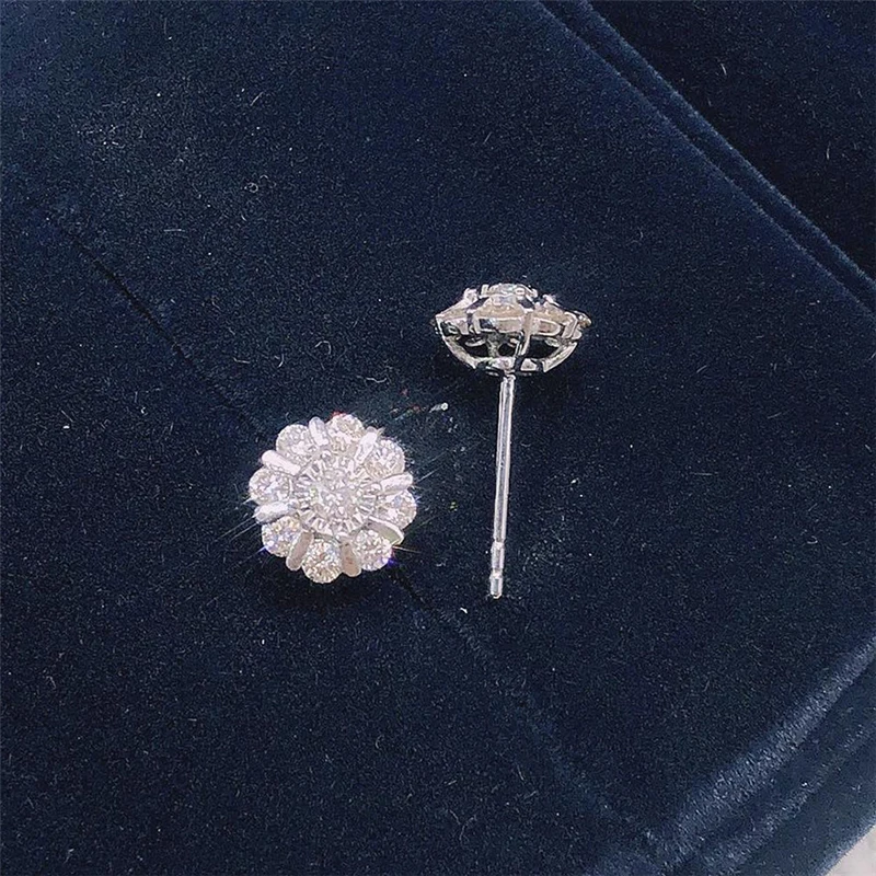 Huitan Simple Round Design Stud Earrings Ear Piercing Fashion Daily Wear Accessories for Women Party Delicate Luxury CZ Jewelry
Huitan Simple Round Design Stud Earrings Ear Piercing Fashion Daily Wear Accessories for Women Party Delicate Luxury CZ Jewelry