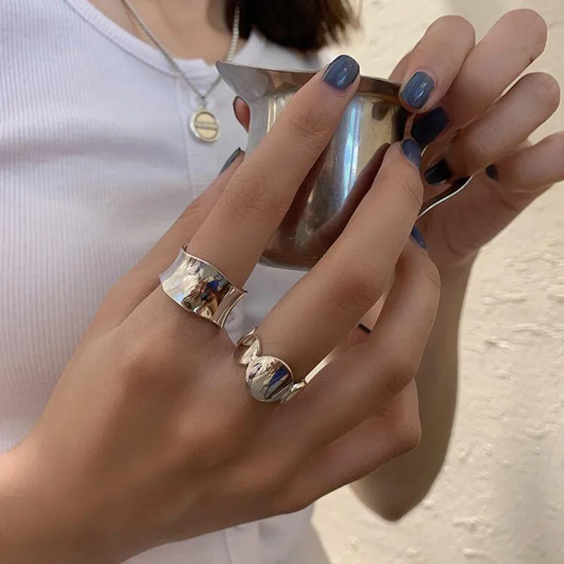 YAOLOGE 925 Sterling Silver Retro Irregular Wave Wide Rings Ladies Hip Hop Rock Party Fashion Jewelry 2021 New Products
YAOLOGE 925 Sterling Silver Retro Irregular Wave Wide Rings Ladies Hip Hop Rock Party Fashion Jewelry 2021 New Products