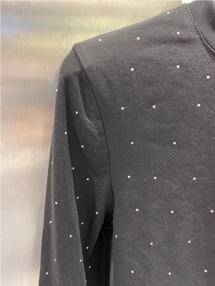 Heavy craftsmanship, drill, round neck, pullover, long-sleeved, knitted, one-piece, ladies' autumn new fashion, all-match
Heavy craftsmanship, drill, round neck, pullover, long-sleeved, knitted, one-piece, ladies' autumn new fashion, all-match