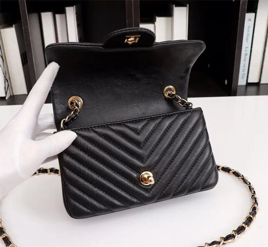 New Classic Women's Genuine Leather Shoulder Bag Black gold chain silver chain Handbag Bags Ladies Handbags
New Classic Women's Genuine Leather Shoulder Bag Black gold chain silver chain Handbag Bags Ladies Handbags