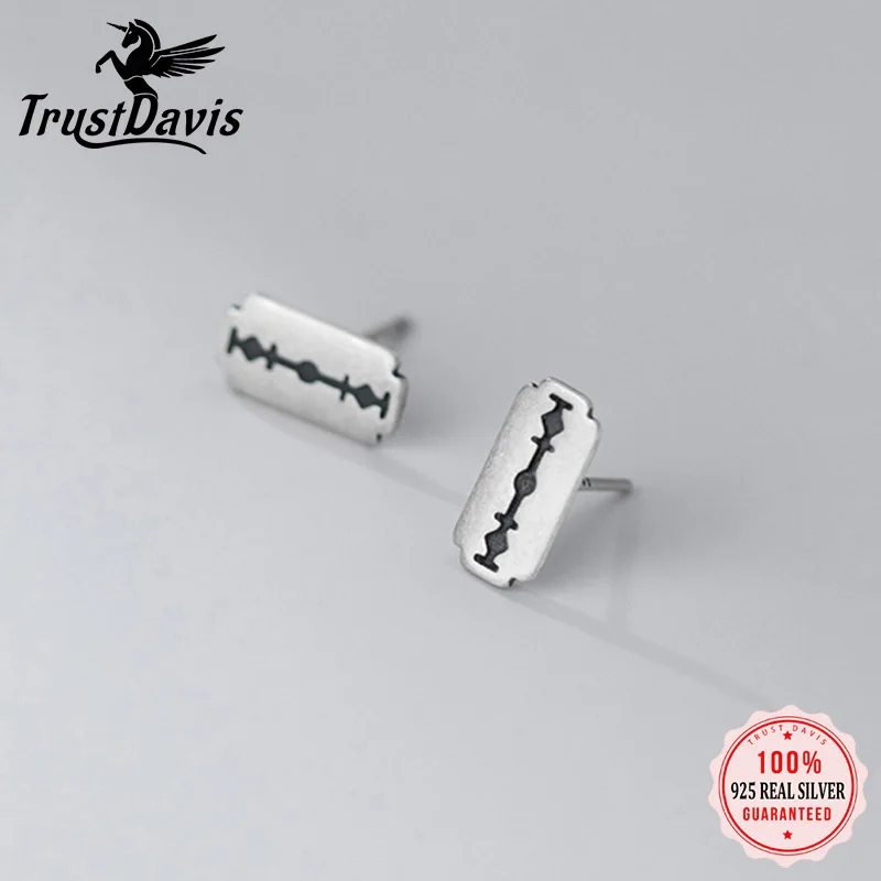 Женские серьги-гвоздики из серебра 925 пробы с лезвием
Женские серьги-гвоздики из серебра 925 пробы с лезвием