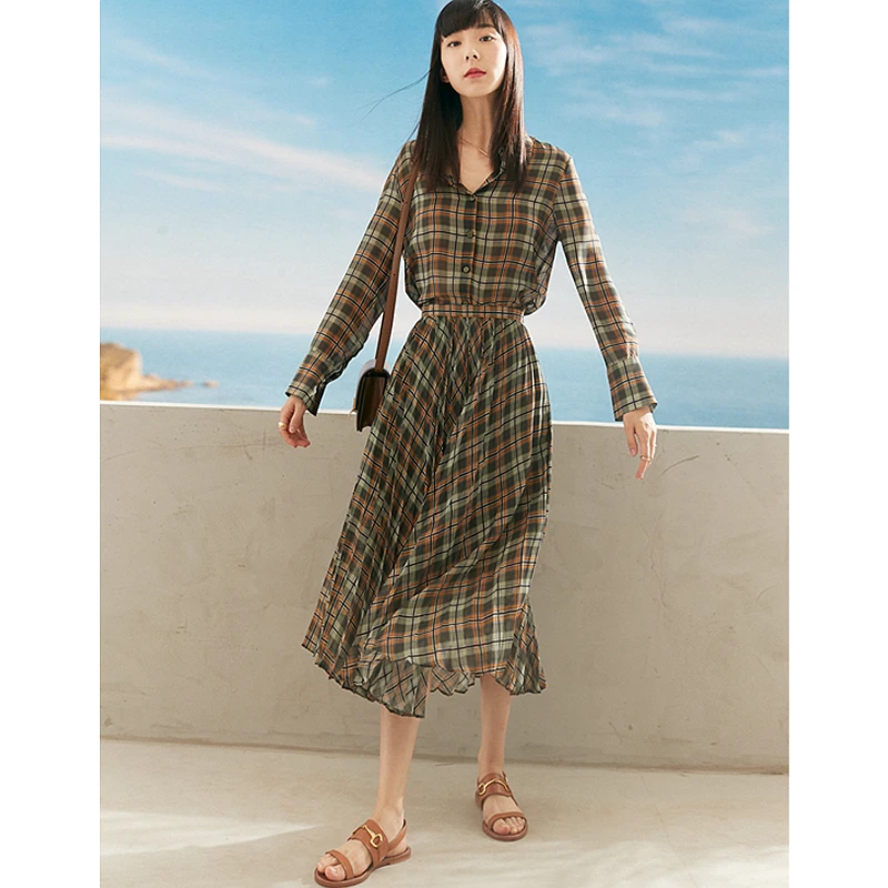 Suits women two pieces set blouse+skirt 100% silk plaid printed turn-down collar long sleeves elegant style ladies new fashion
Suits women two pieces set blouse+skirt 100% silk plaid printed turn-down collar long sleeves elegant style ladies new fashion