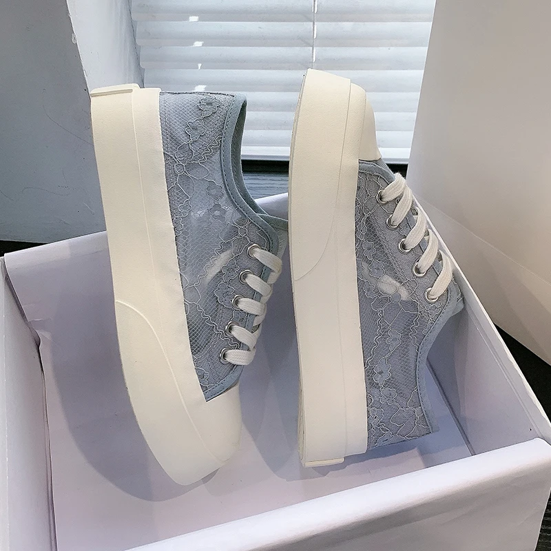 Fashion Sneakers Women Shoes 2021 Summer Fashion Lace Mesh Ladies Trainers Thick Bottom Sport Chunky Sneakers Women Basket Femme
Fashion Sneakers Women Shoes 2021 Summer Fashion Lace Mesh Ladies Trainers Thick Bottom Sport Chunky Sneakers Women Basket Femme