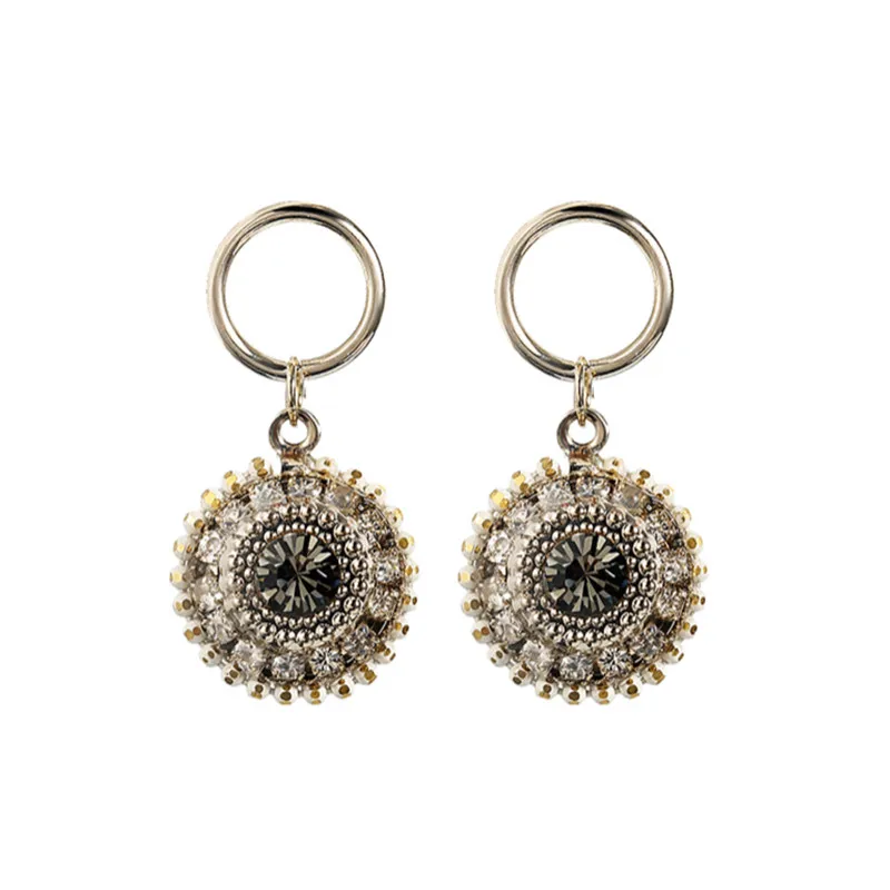 2021 Vintage Earrings For Women Temperament French Style Summer Dangle Earring Female Jewely For Party Gift For Girl
2021 Vintage Earrings For Women Temperament French Style Summer Dangle Earring Female Jewely For Party Gift For Girl