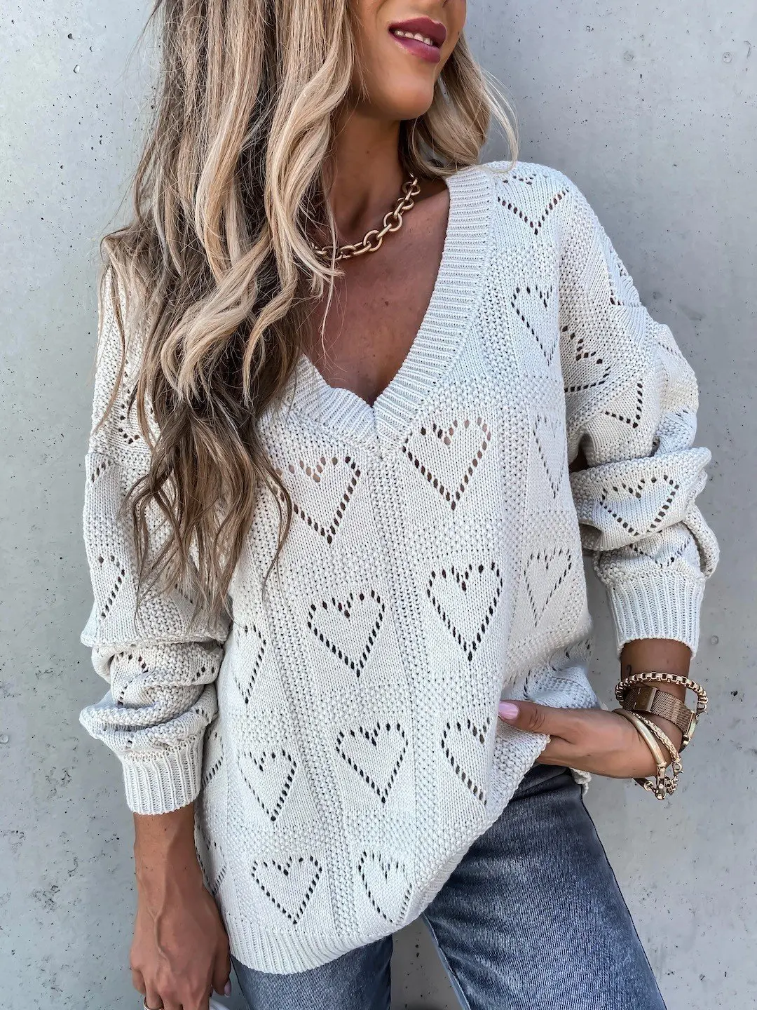2021 Women's Autumn And Winter New Style Solid Color V-neck Heart-shaped Hollow Loose Knit Sweater
2021 Women's Autumn And Winter New Style Solid Color V-neck Heart-shaped Hollow Loose Knit Sweater