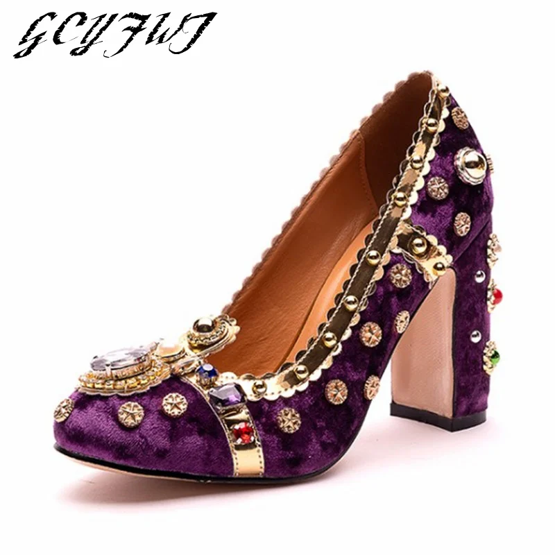 Women Single Shoes Retro Fashion High Heels Velvet Rhinestone Rivets Buty Damskie Four Seasons Thick Heel Shallow Tenis Feminino
Women Single Shoes Retro Fashion High Heels Velvet Rhinestone Rivets Buty Damskie Four Seasons Thick Heel Shallow Tenis Feminino