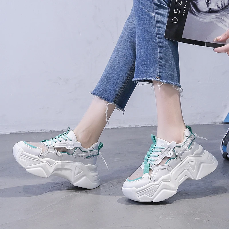 Thick-Soled Inner Increased Mesh Breathable Lace-Up Ladies Casual Sports Shoes Spring And Autumn Fashion All-Match Single Shoes.
Thick-Soled Inner Increased Mesh Breathable Lace-Up Ladies Casual Sports Shoes Spring And Autumn Fashion All-Match Single Shoes.
