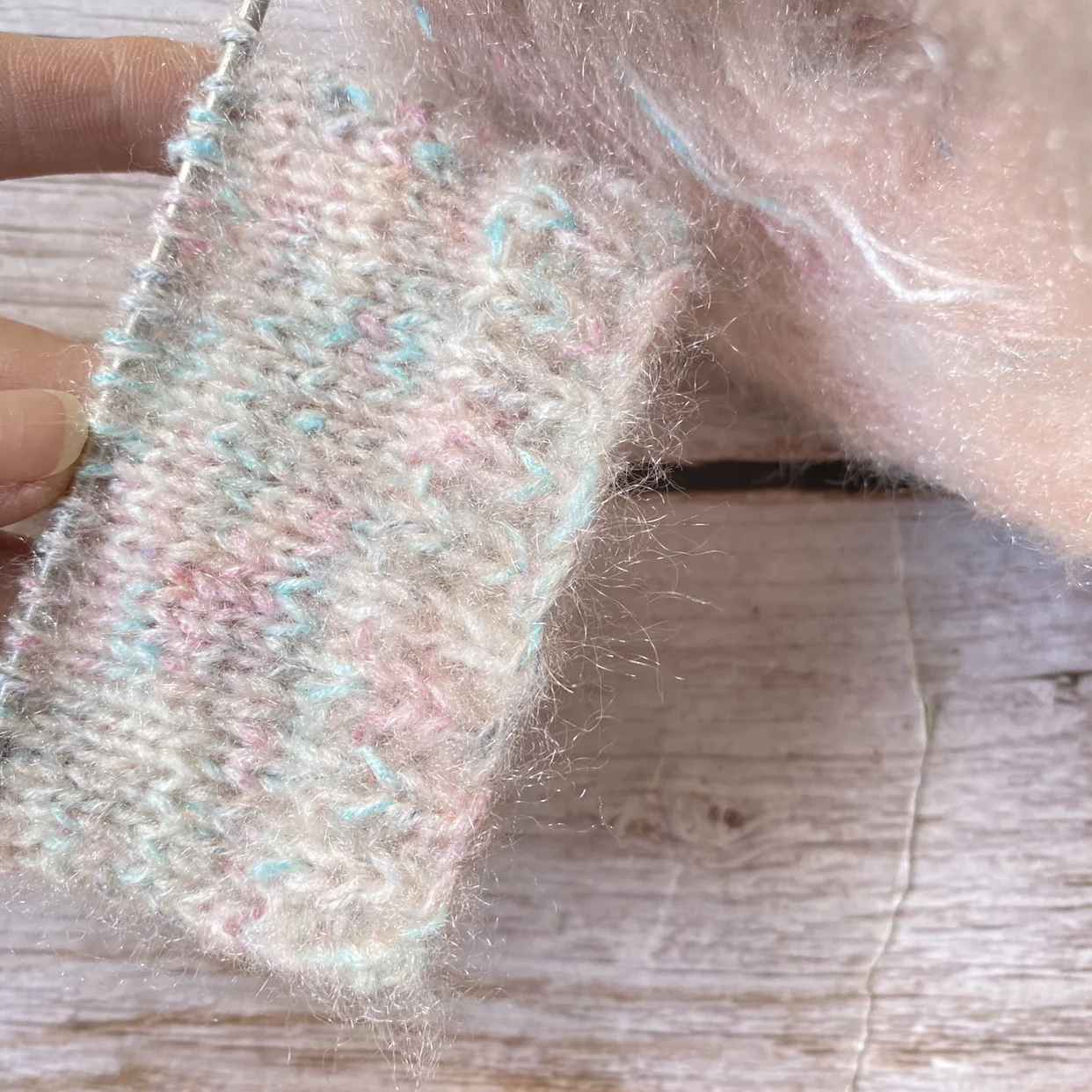 250g Rainbow paillette Mohari yarn for hand knitting sparkling Crocheting yarn shiny thread to crochet fluff line DIY Handmake
250g Rainbow paillette Mohari yarn for hand knitting sparkling Crocheting yarn shiny thread to crochet fluff line DIY Handmake