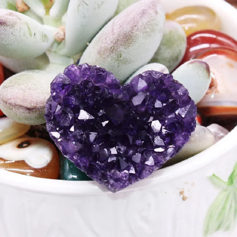 1PC Natural Crystal Amethyst Love Heart Shaped Ornaments Quartz Crystals Mineral Jewelry Home Decoration Energy Stone Decoration
1PC Natural Crystal Amethyst Love Heart Shaped Ornaments Quartz Crystals Mineral Jewelry Home Decoration Energy Stone Decoration