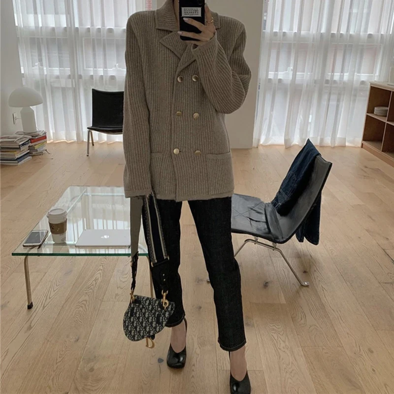 HziriP Fashion OL Work Basic Vintage Sweater Women Coat Suit Collar Autumn Winter Elegant Formal Knitted Solid Cardigan Tops
HziriP Fashion OL Work Basic Vintage Sweater Women Coat Suit Collar Autumn Winter Elegant Formal Knitted Solid Cardigan Tops