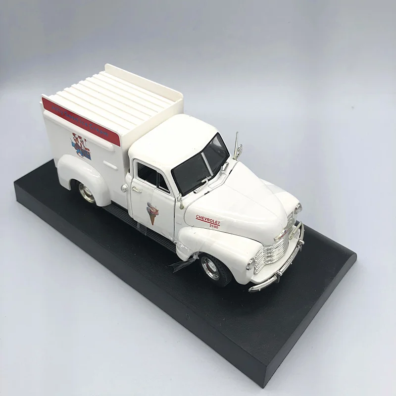 1:32 Diecast Alloy Chevrolet Ice Cream 1953 Truck Simulation Mini Car Model Metal Toys Collection Decoration Ornament Souvenir 
1:32 Diecast Alloy Chevrolet Ice Cream 1953 Truck Simulation Mini Car Model Metal Toys Collection Decoration Ornament Souvenir