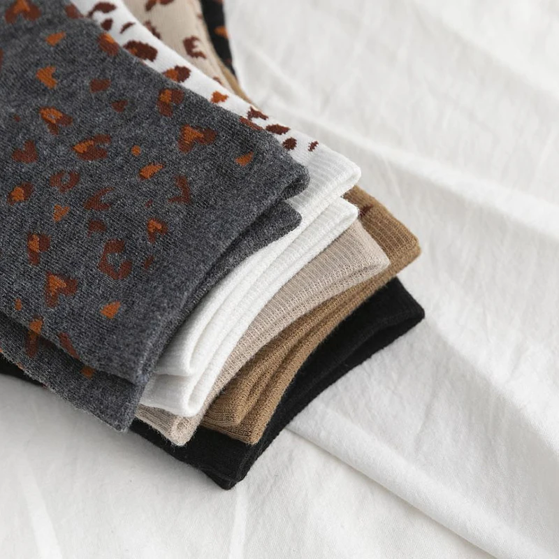 5 Pairs Set Women Socks Japanese Fashion Harajuku Street Style Happy Fun Novelty Vintage Leopard Pattern Casual Middle Tube
5 Pairs Set Women Socks Japanese Fashion Harajuku Street Style Happy Fun Novelty Vintage Leopard Pattern Casual Middle Tube