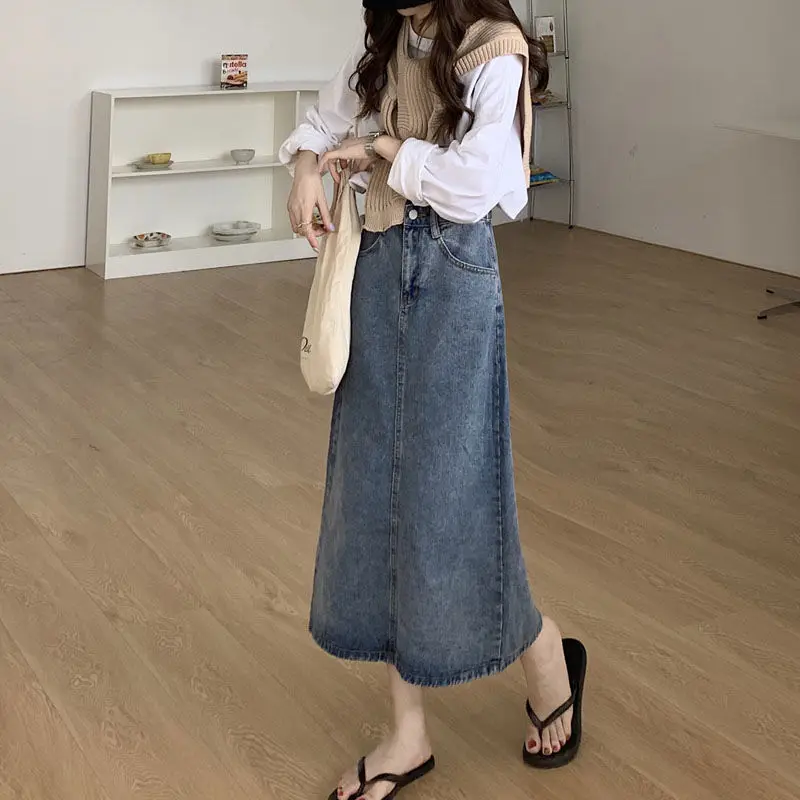 Women Split Mid-Length Skirt Vintage Blue Skirts Woman Loose Thin A-Line Denim Skirt Women Casual 2021 Harajuku
Women Split Mid-Length Skirt Vintage Blue Skirts Woman Loose Thin A-Line Denim Skirt Women Casual 2021 Harajuku