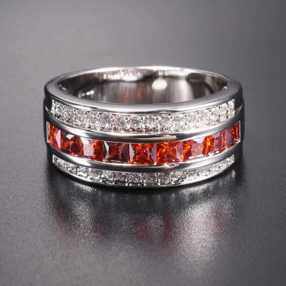 Мужское роскошное кольцо 10 к из белого золота с огранкой принцессы кристаллом