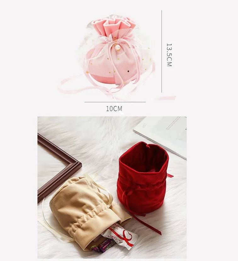 New Candy Storage Bag Romantic Wedding Companion Gift Bags Chocolates Candy Box Lovely Flannelette Packing Bag 30Pieces Sachet
New Candy Storage Bag Romantic Wedding Companion Gift Bags Chocolates Candy Box Lovely Flannelette Packing Bag 30Pieces Sachet