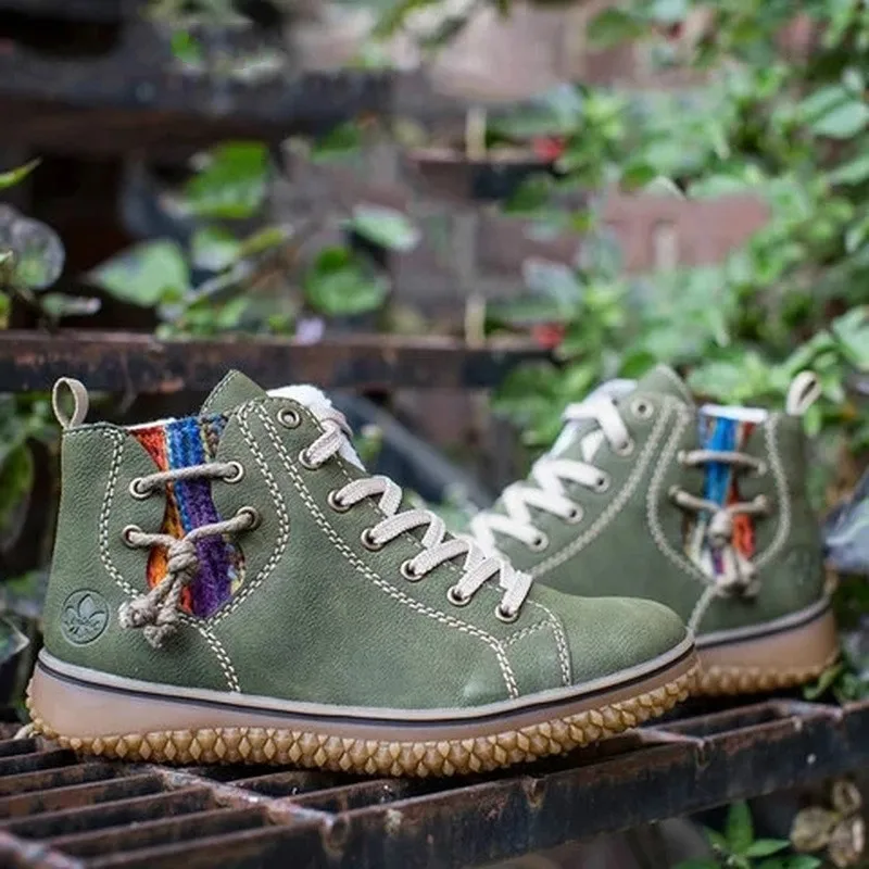 Женские полусапожки на платформе и низком каблуке, tyh67
Женские полусапожки на платформе и низком каблуке, tyh67