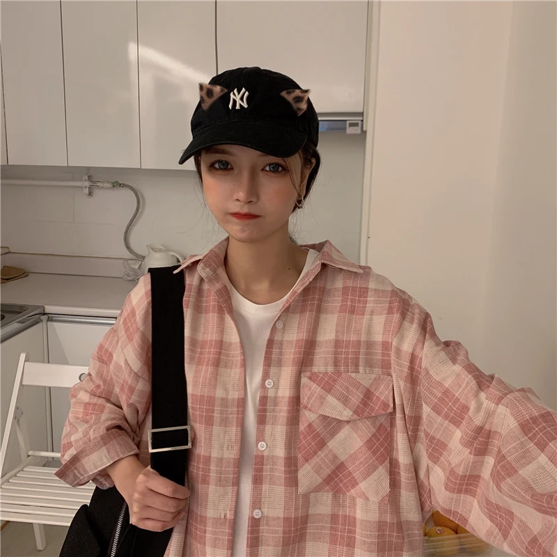 New 2020 Fashion Women Plaid Shirt Chic Checked Blouse Long Sleeve Female Casual Print Shirts Loose Tops Blusas Turn-down Collar 
New 2020 Fashion Women Plaid Shirt Chic Checked Blouse Long Sleeve Female Casual Print Shirts Loose Tops Blusas Turn-down Collar