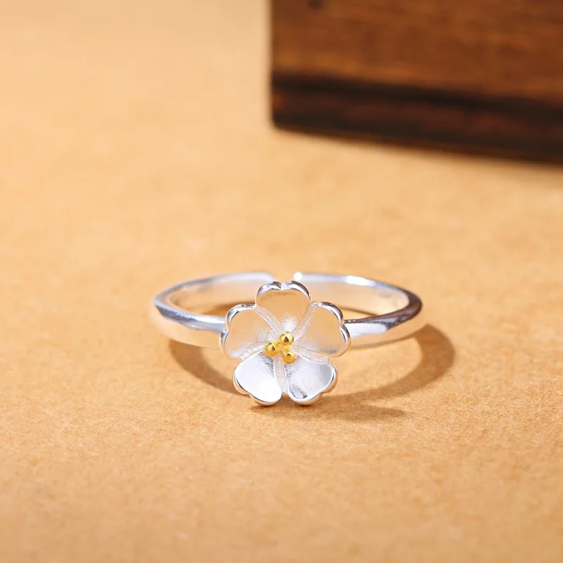 Fashionable Small and Fresh Cherry Blossom Ring Lady Mouth Simple Ring Suitable for Women Girls Party Jewelry Gifts 
Fashionable Small and Fresh Cherry Blossom Ring Lady Mouth Simple Ring Suitable for Women Girls Party Jewelry Gifts