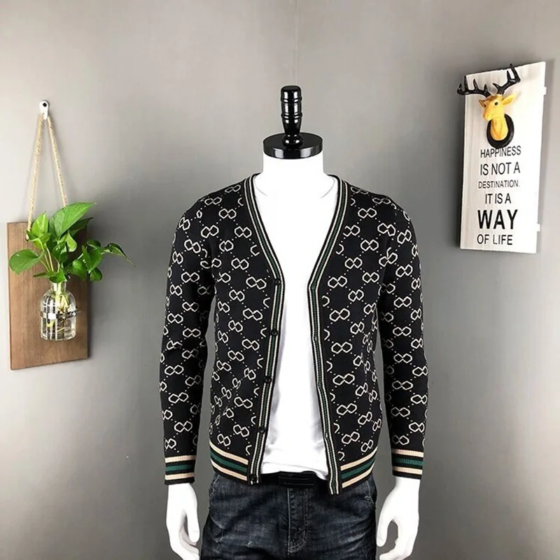 2021 new autumn and winter brand fashion knitted v-neck sweater cardigan retro sweater men's casual wool jacket
2021 new autumn and winter brand fashion knitted v-neck sweater cardigan retro sweater men's casual wool jacket