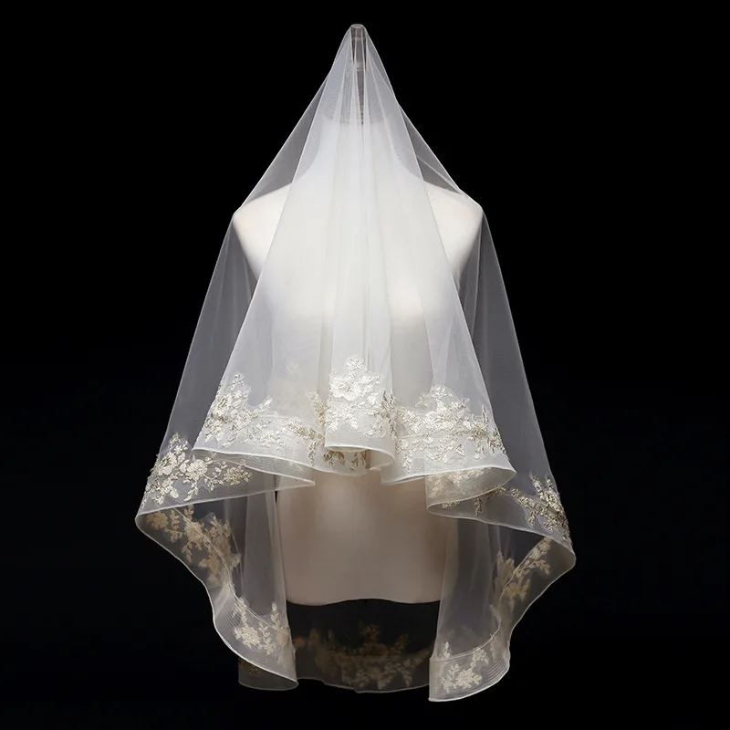 YILIBER Bridal veils long lace bridal veil veil wedding accessories pearl bridal veil with comb high quality 
YILIBER Bridal veils long lace bridal veil veil wedding accessories pearl bridal veil with comb high quality