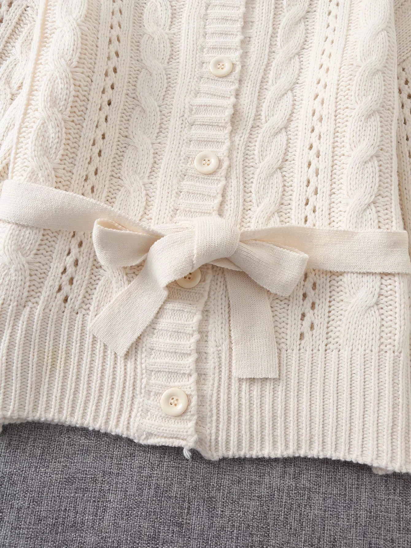Cardigan Sweater Women O-Neck Loose Oversize Knitted Sweater Lady Fashion Slim Long Sleeve Sashes Casual Chic Top
Cardigan Sweater Women O-Neck Loose Oversize Knitted Sweater Lady Fashion Slim Long Sleeve Sashes Casual Chic Top
