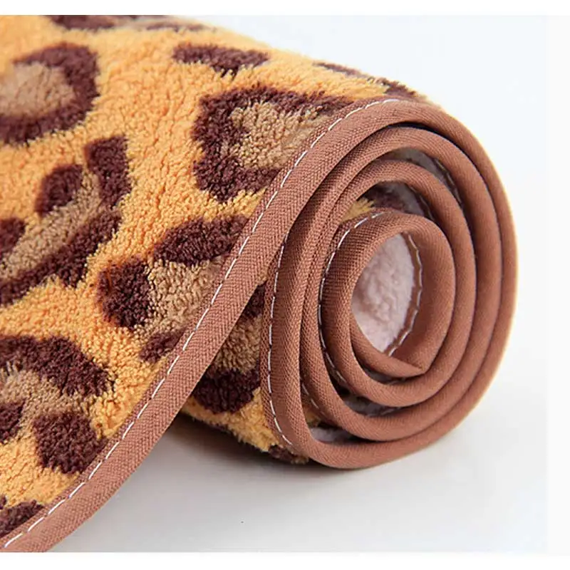 Leopard pattern coral fleece Saliva Towel Face Hand Bathing Towel Muslin Cotton Infant Face Towel Wipe Cloth Face Hand Towel
Leopard pattern coral fleece Saliva Towel Face Hand Bathing Towel Muslin Cotton Infant Face Towel Wipe Cloth Face Hand Towel
