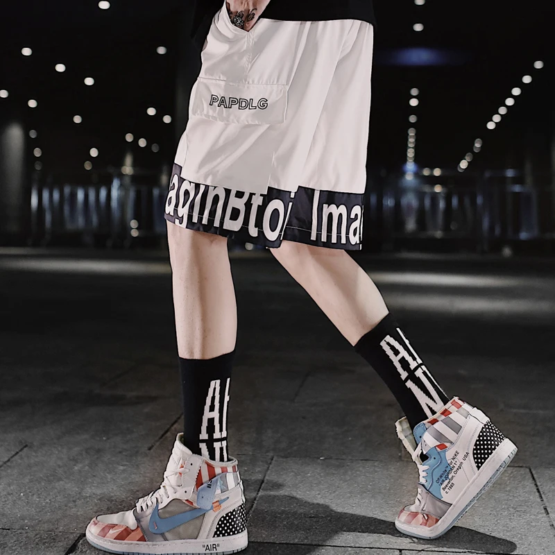 2020 Side Ribbon Multi Color Pockets Cargo Shorts Mens Casual Summer Hip Hop Baggy Streetwear Shorts Male Joggers Short Trousers
2020 Side Ribbon Multi Color Pockets Cargo Shorts Mens Casual Summer Hip Hop Baggy Streetwear Shorts Male Joggers Short Trousers