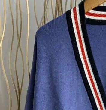 Spring/Summer 2020 College Style Contrast Color Casual Logo Striped Piping Knit Cardigan Jacket Women 
Spring/Summer 2020 College Style Contrast Color Casual Logo Striped Piping Knit Cardigan Jacket Women