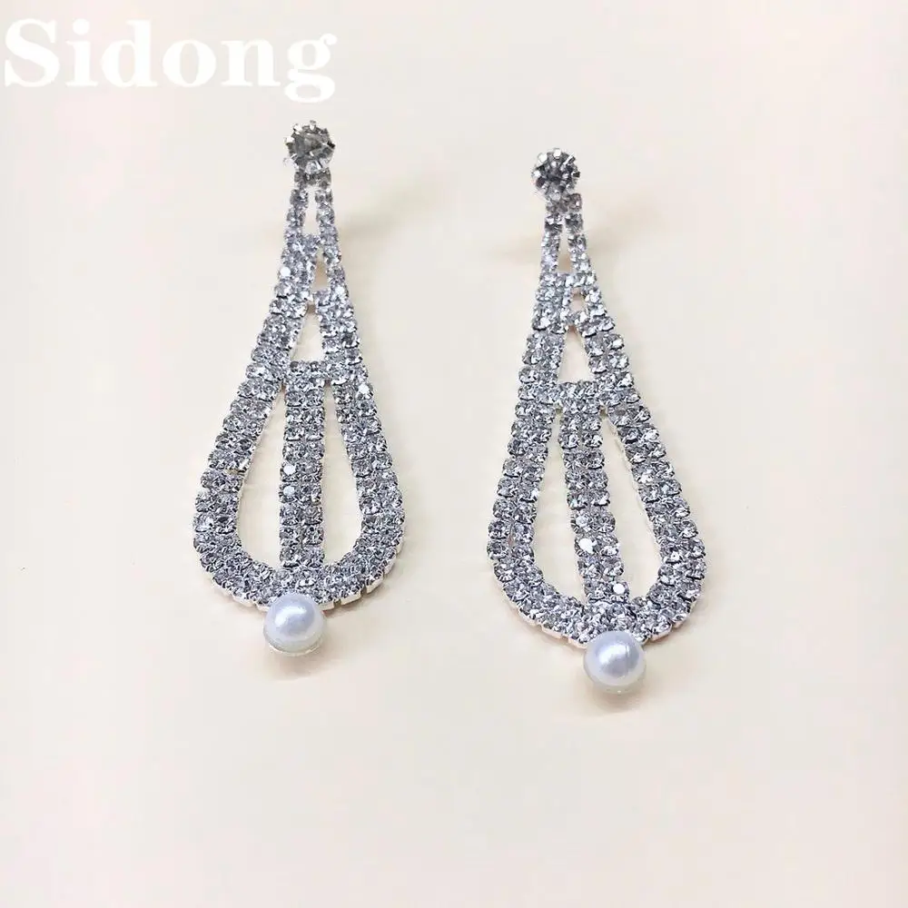 European and American fashion shining Rhinestone round Necklace bride pearl two piece Necklace Set Engagement Gift
European and American fashion shining Rhinestone round Necklace bride pearl two piece Necklace Set Engagement Gift