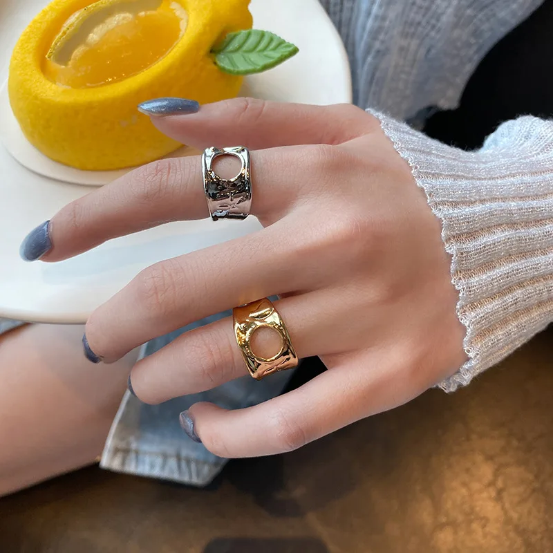 Punk Hollowed Round Finger Ring For Women Girl Gold Luxurious Geometry Ring Hiphip Birthday Jewelry Accessories Anillos 2021 BFF
Punk Hollowed Round Finger Ring For Women Girl Gold Luxurious Geometry Ring Hiphip Birthday Jewelry Accessories Anillos 2021 BFF