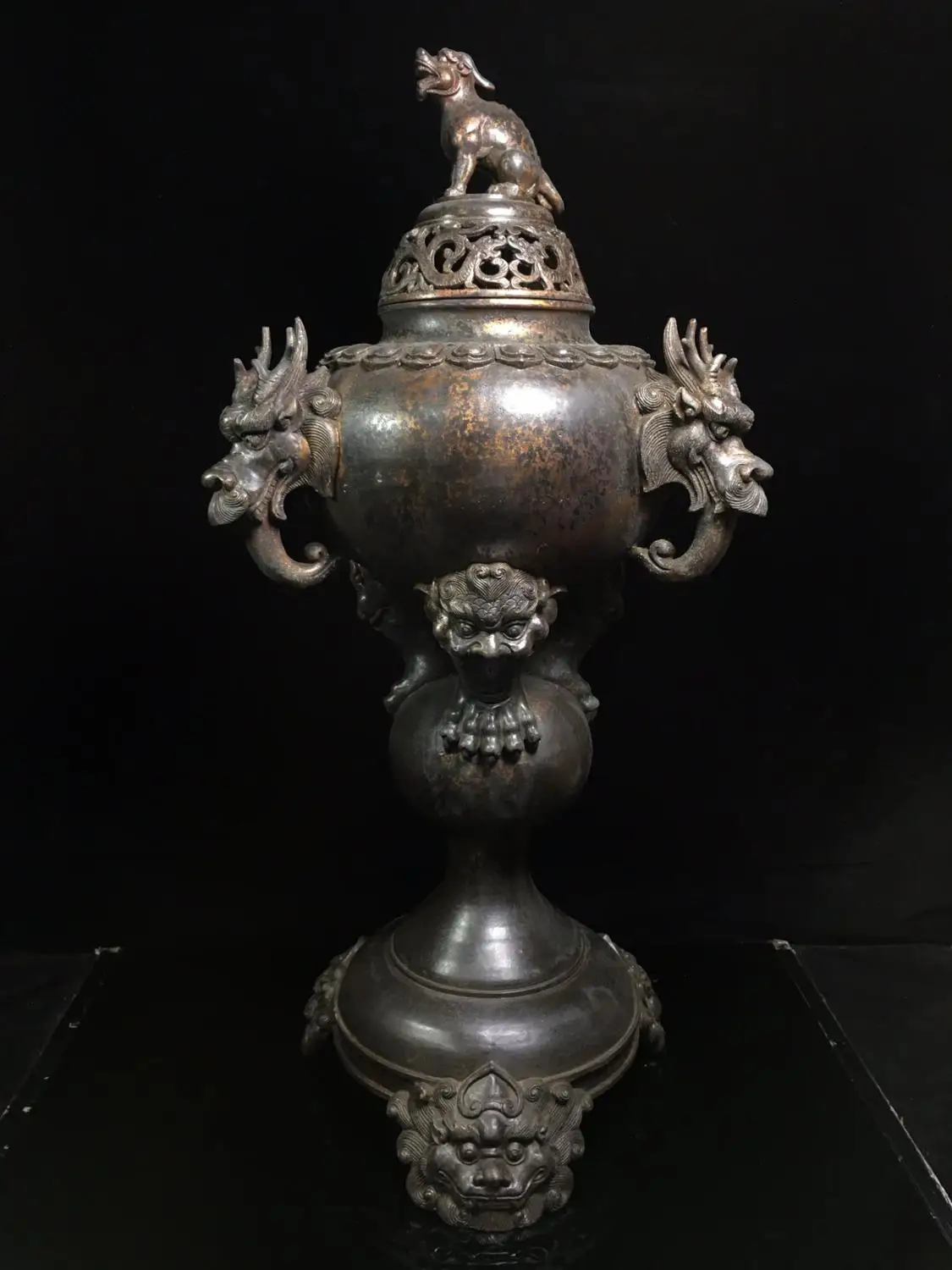 28" Tibet Buddhism Temple Old Bronze Cinnabars Chinese dragon statue Faucet incense burner Pixiu statue Incense burner cover
28" Tibet Buddhism Temple Old Bronze Cinnabars Chinese dragon statue Faucet incense burner Pixiu statue Incense burner cover
