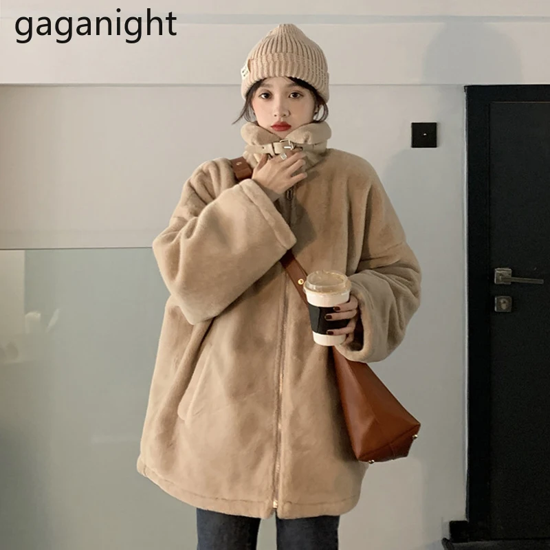 Gaganight Женская плюшевая Толстая плюшевая куртка 2021 осень и зима новая Корейская версия ретро повседневный Свободный теплый топ шерстяное См...
Gaganight Женская плюшевая Толстая плюшевая куртка 2021 осень и зима новая Корейская версия ретро повседневный Свободный теплый топ шерстяное См...