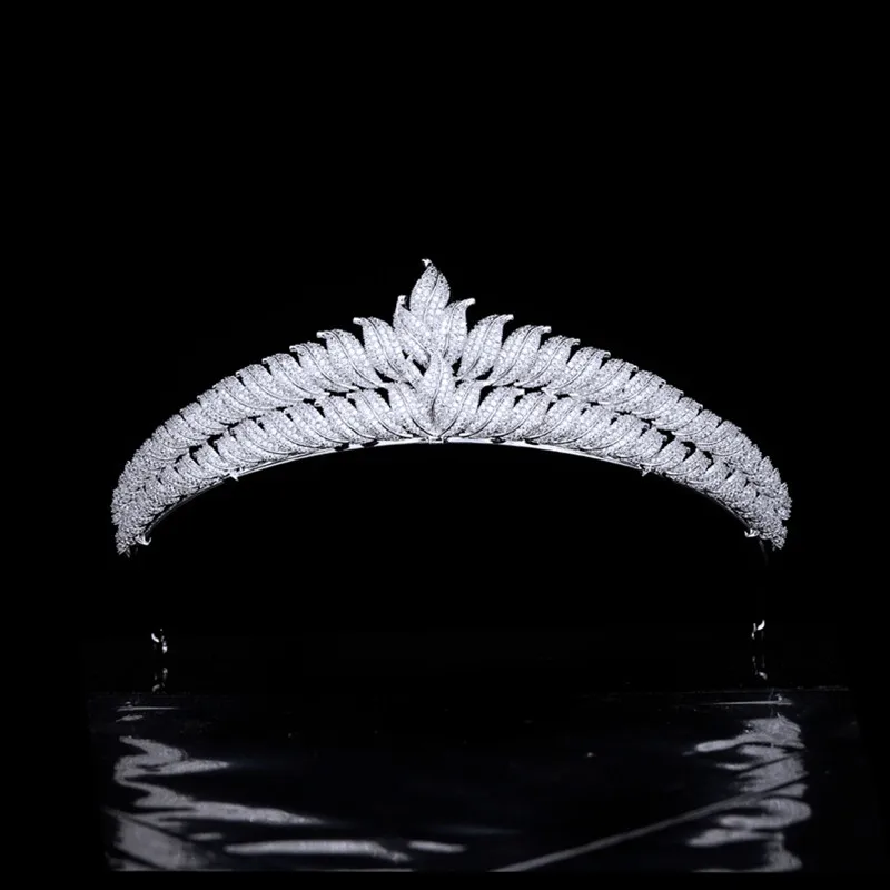 New Exquisite Leaves Wedding Crown 3A Zircon Bridal Tiaras Women Headdress Hair Accessories HQ0452
New Exquisite Leaves Wedding Crown 3A Zircon Bridal Tiaras Women Headdress Hair Accessories HQ0452