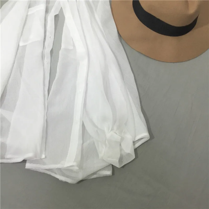 Blouses Women Solid White Pure Summer Thin Womens Sun-proof Loose Chiffon Open Stitch Simple Harajuku Females Tops Fashion New
Blouses Women Solid White Pure Summer Thin Womens Sun-proof Loose Chiffon Open Stitch Simple Harajuku Females Tops Fashion New
