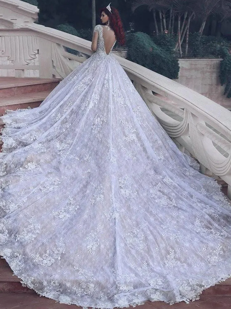 Luxury Scoop Long Sleeves Ball Gown Wedding Dress 2020 Long Sleeves Lace Bride Dress Illusion Back Beading Lace Applique
Luxury Scoop Long Sleeves Ball Gown Wedding Dress 2020 Long Sleeves Lace Bride Dress Illusion Back Beading Lace Applique