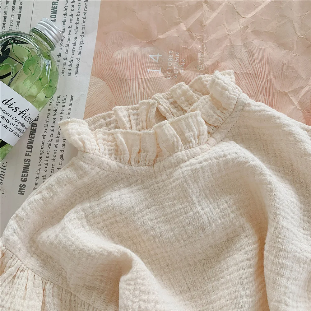 Children's shirt 2021 spring and autumn lace stand collar children's girls bottomed top Korean loose toddler girl tops
Children's shirt 2021 spring and autumn lace stand collar children's girls bottomed top Korean loose toddler girl tops