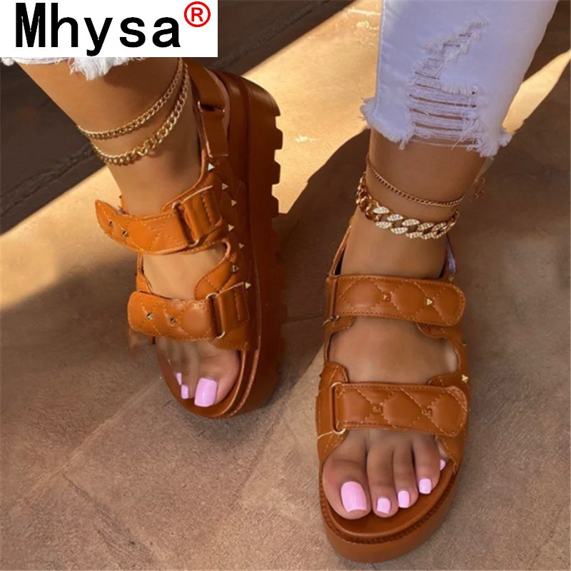 2021 Summer New Flat British Wind Velcro Platform Casual Sandals Fashion Vintage Rivets Roman Open Toe Women's Sandals 36-43
2021 Summer New Flat British Wind Velcro Platform Casual Sandals Fashion Vintage Rivets Roman Open Toe Women's Sandals 36-43