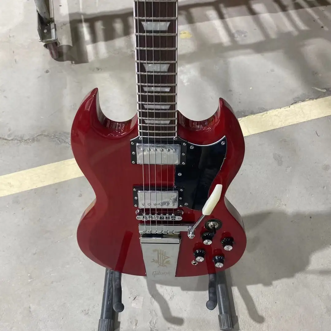 SG Electric Guitar G400 Deep Red Color Rosewood Fingerboard Bigsby Tremolo Free Shipping
SG Electric Guitar G400 Deep Red Color Rosewood Fingerboard Bigsby Tremolo Free Shipping