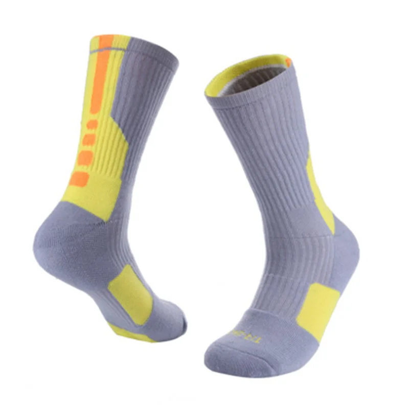 DELFINE mid-tube socks basketball socks thick non-slip sports socks sweat-absorbent wear-resistant socks
DELFINE mid-tube socks basketball socks thick non-slip sports socks sweat-absorbent wear-resistant socks