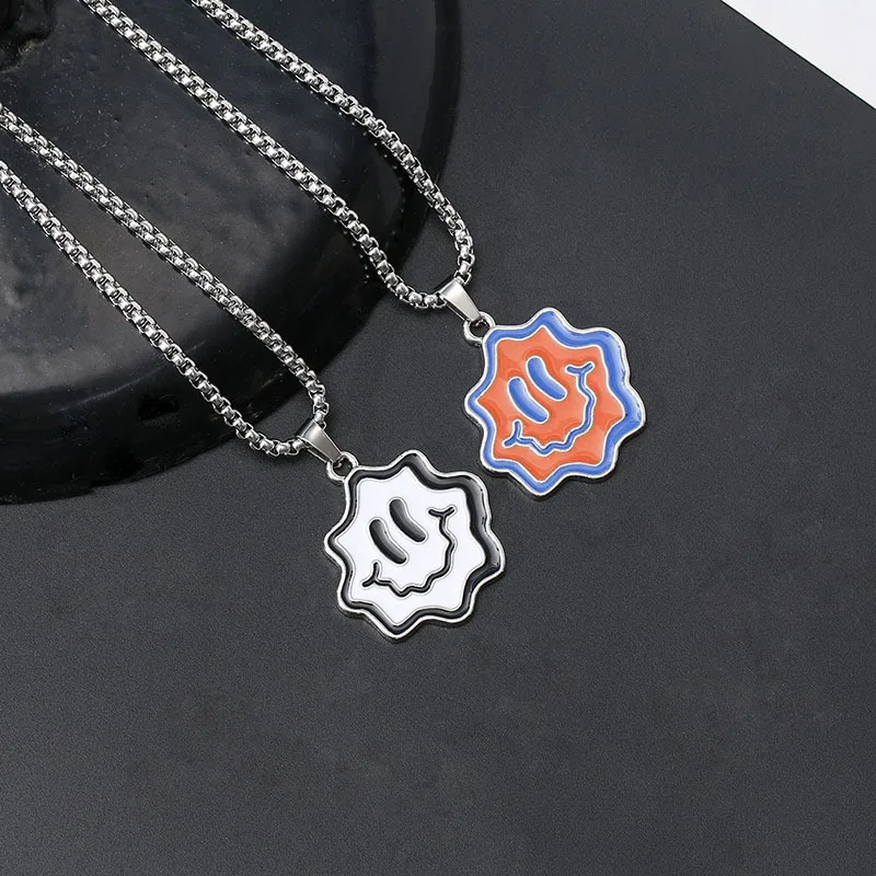 Cartoon Smiley Expression Necklace Hip Hop Personality Design Street Accessories Couples Men and Women Clothes Accessories
Cartoon Smiley Expression Necklace Hip Hop Personality Design Street Accessories Couples Men and Women Clothes Accessories