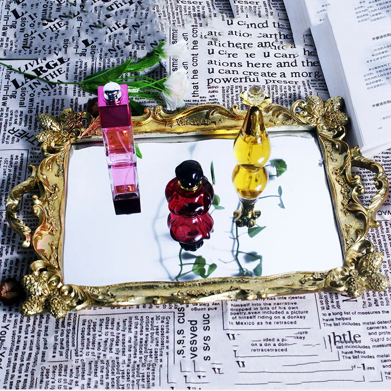 Vintage European Glass Metal Storage Tray Oval Fruit Plate Desktop Small Items Jewelry Display Tray Mirror Home Decor
Vintage European Glass Metal Storage Tray Oval Fruit Plate Desktop Small Items Jewelry Display Tray Mirror Home Decor