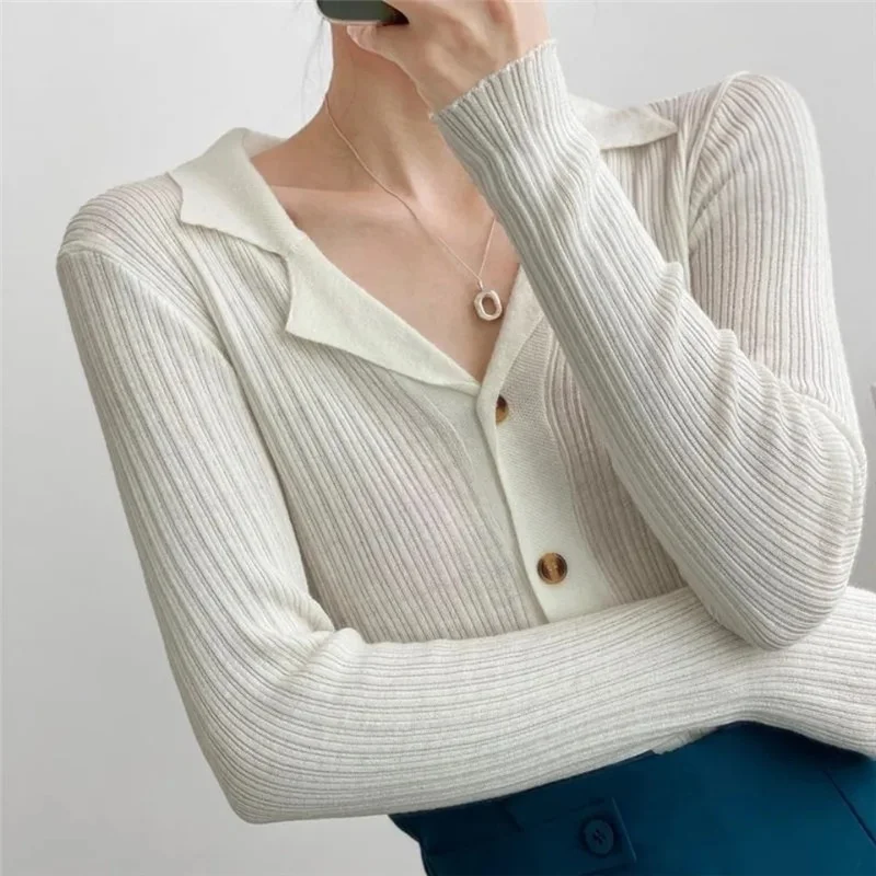 Women Suit Collar Long Sleeve Knitted Bottomed Shirt Korean Style Solid Sweater Cardigan Sueters De Mujer
Women Suit Collar Long Sleeve Knitted Bottomed Shirt Korean Style Solid Sweater Cardigan Sueters De Mujer