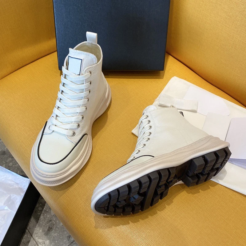 Fashion Denim Flat Canvas Shoes Casual Wild Light Breathable Thick Bottom Shoes Designer Shoes Women Luxury 2020 Brand Logo
Fashion Denim Flat Canvas Shoes Casual Wild Light Breathable Thick Bottom Shoes Designer Shoes Women Luxury 2020 Brand Logo