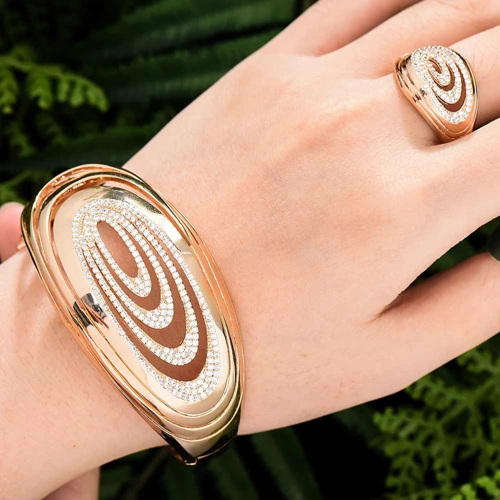 Blachette Luxury Noble Retro Whirlpool Vintage Golden Big Bangle Ring for Women Bridal Wedding Banquet Party Dubai Jewelry Sets
Blachette Luxury Noble Retro Whirlpool Vintage Golden Big Bangle Ring for Women Bridal Wedding Banquet Party Dubai Jewelry Sets