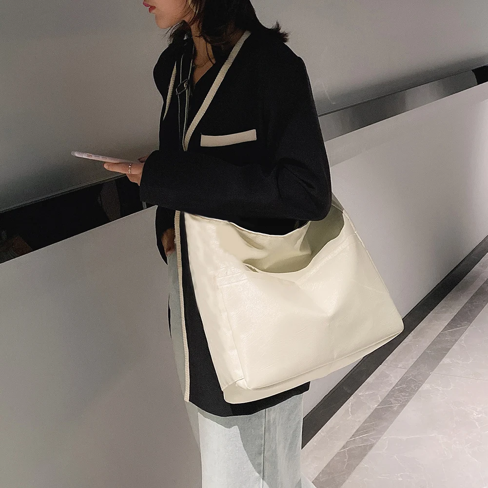 Big Capacity Clutches Youth Ladies Simple Versatile Bag Casual PU Crossbody Bags Women Casual Daily Shoulder Totes
Big Capacity Clutches Youth Ladies Simple Versatile Bag Casual PU Crossbody Bags Women Casual Daily Shoulder Totes