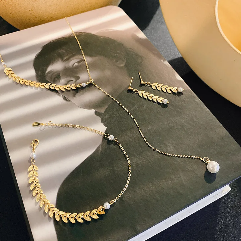 Jewellery Set Cold Wind Pearl Necklace Wheat Ear Studs Tide Niche Design Sense Bracelet Simple Suit Clavicle Chain Wholesale
Jewellery Set Cold Wind Pearl Necklace Wheat Ear Studs Tide Niche Design Sense Bracelet Simple Suit Clavicle Chain Wholesale