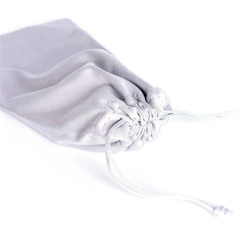 2Pcs/Set Grey Eyeglasses Soft Fiber Wipe Cloth Sunglasses Pouch Carry Bag With Protection
2Pcs/Set Grey Eyeglasses Soft Fiber Wipe Cloth Sunglasses Pouch Carry Bag With Protection