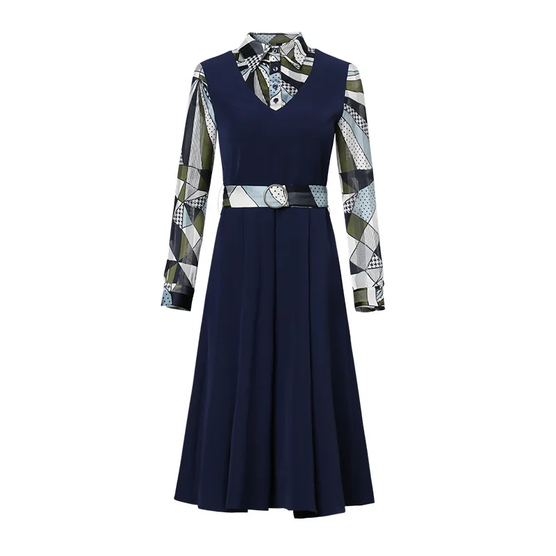 Early spring 2021 new fashion stitching fake two piece dress Lapel three button long sleeve waist belt swing skirt 
Early spring 2021 new fashion stitching fake two piece dress Lapel three button long sleeve waist belt swing skirt