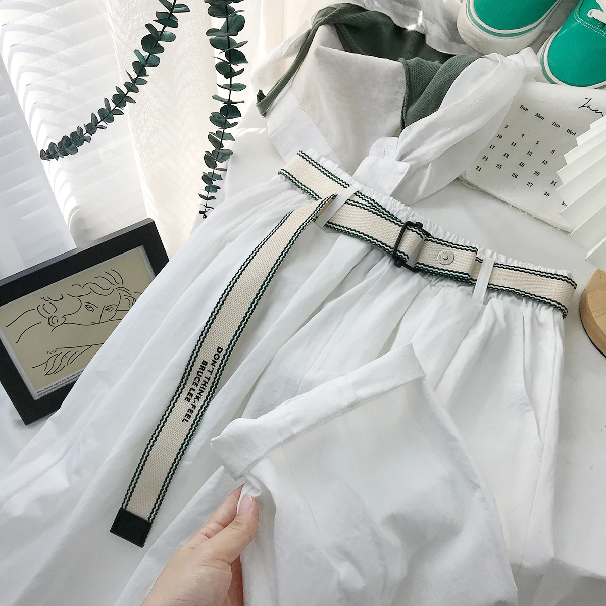 Loose Casual Cargo Pants Women High Waist Wide Leg Trousers Summer New Fall 2021 Female Thin Slimming White Harem Cropped Pants
Loose Casual Cargo Pants Women High Waist Wide Leg Trousers Summer New Fall 2021 Female Thin Slimming White Harem Cropped Pants