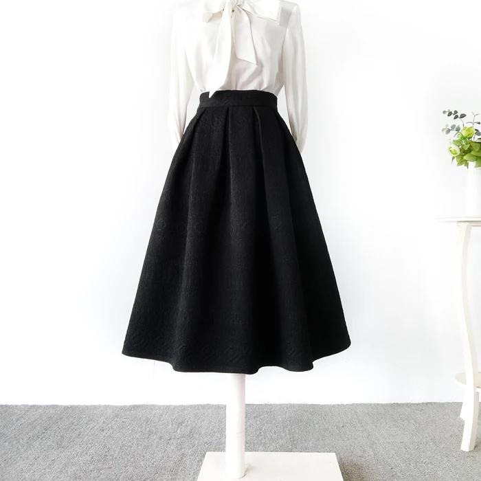 Jacquard solid color dark print pocket large umbrella skirt long over-the-knee skirt in autumn and winter
Jacquard solid color dark print pocket large umbrella skirt long over-the-knee skirt in autumn and winter